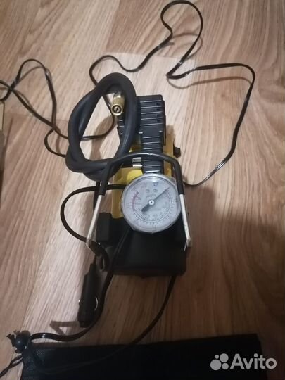 Компрессор AVS автомобильный 12V