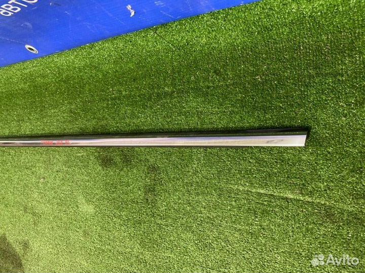 Молдинг двери передний левый Nissan Teana J32