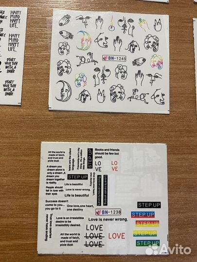 Наклейки для маникюра