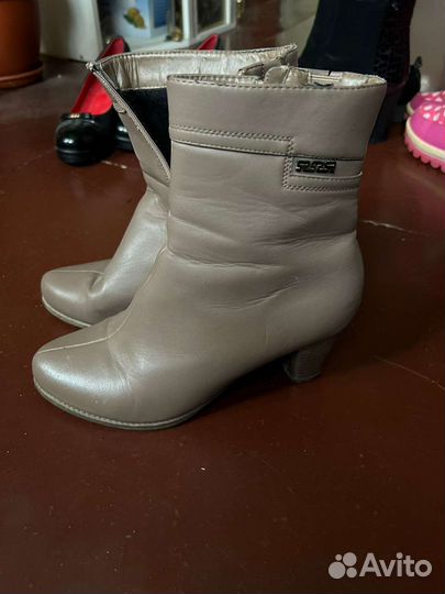 Женская одежда и обувь