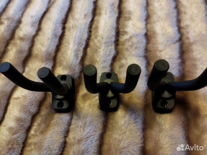 Держатель гитары настенный