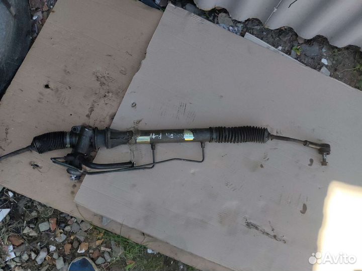 Рулевая рейка на Nissan Primera P11