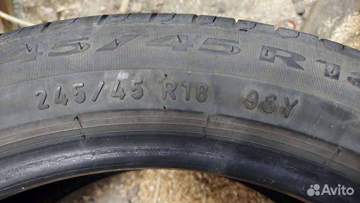 Pirelli Cinturato P7 245/45 R18 96Y