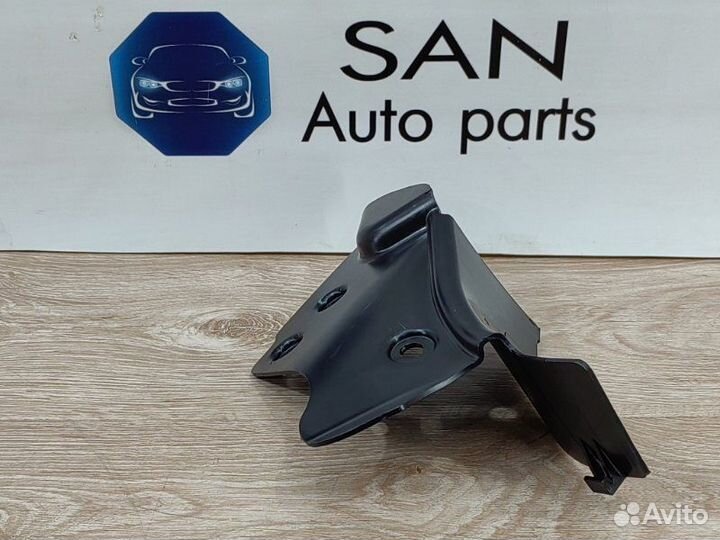 Защита днища кузова левая Bmw X5 Рест E70 рест