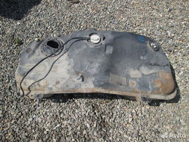 Бензобак Toyota Ist NCP65 1NZ-FE 2004/5