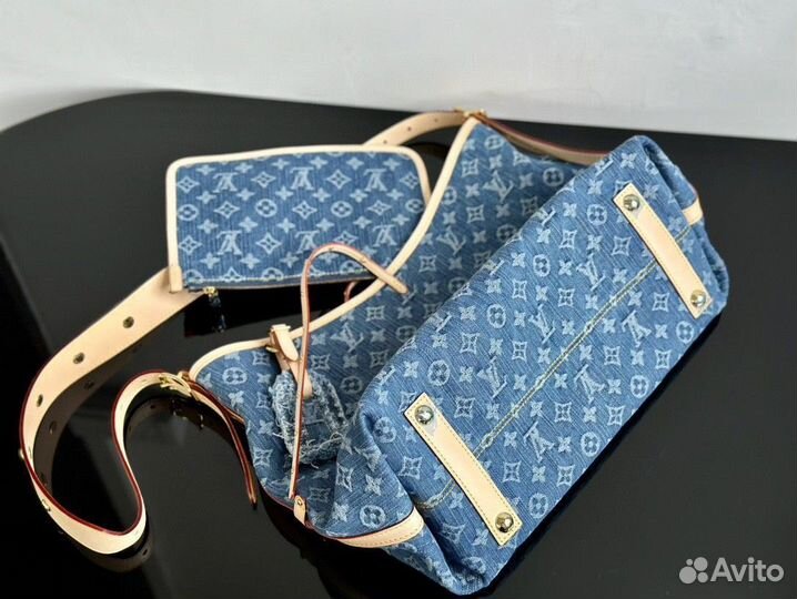 Сумка Louis Vuitton