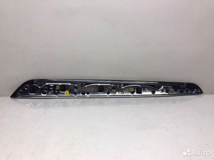 Накладка декоративная задняя левая Volkswagen