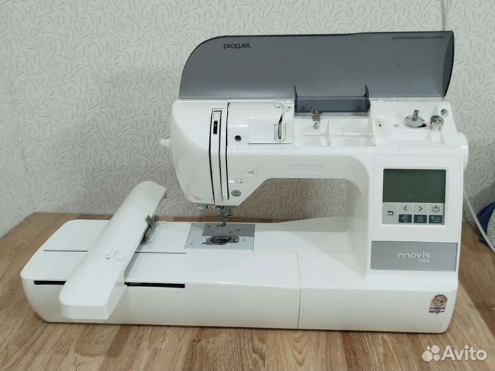 Швейная машина Brother innov is 750E