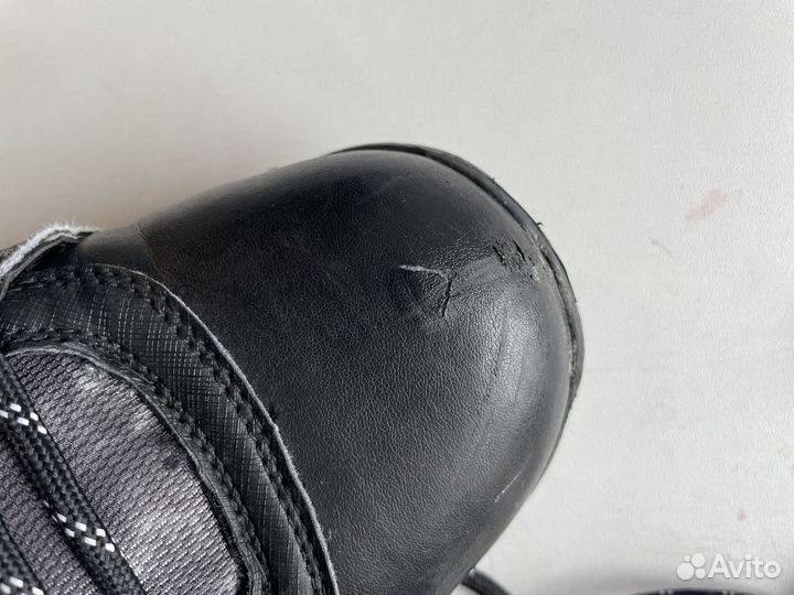 Сноубордические ботинки 38