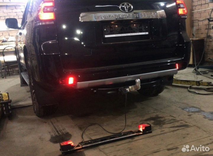 Фаркоп на Toyota Corolla 2007-2019