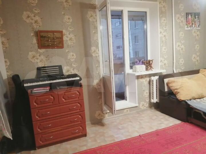 2-к. квартира, 50 м², 4/9 эт.