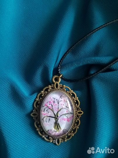 Кулоны ручной работы