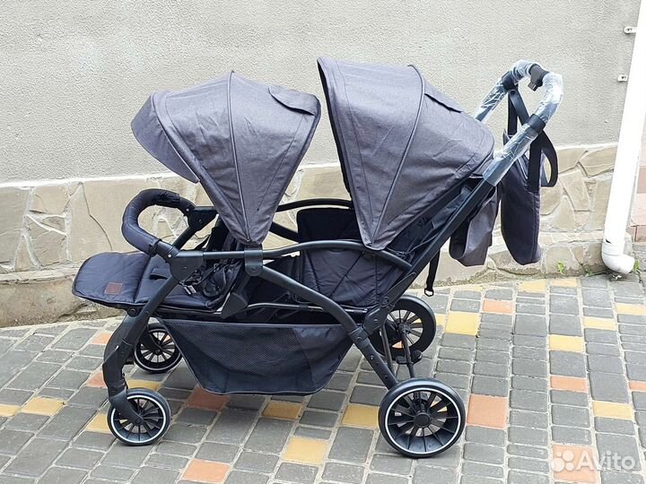 Коляска для двойни или погодок (паровозик)