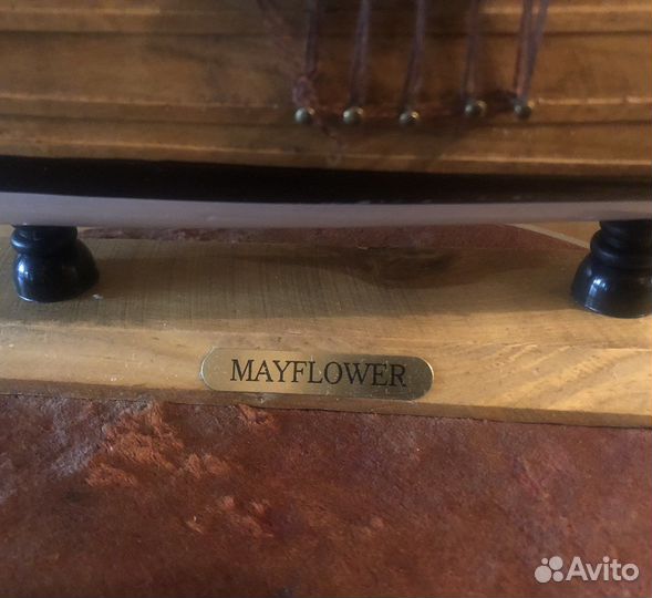 Модель парусного корабля