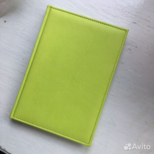 Салатовый ежедневник