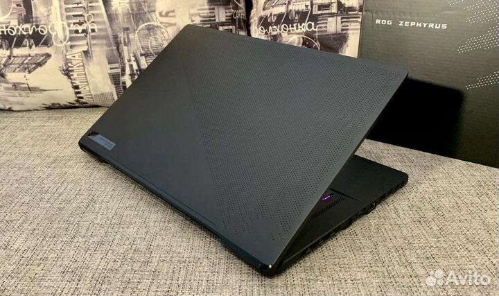 Asus ROG zephirus M16 RTX 3080TI / I9 12900H /32GB