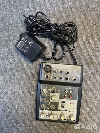 Микшерный пульт Beheinger Xenyx 502