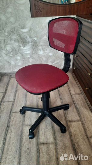 Компьютерное кресло