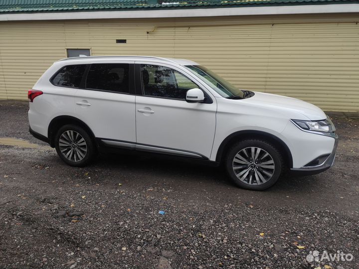 Mitsubishi Outlander 2.0 CVT, 2020, 76 000 км