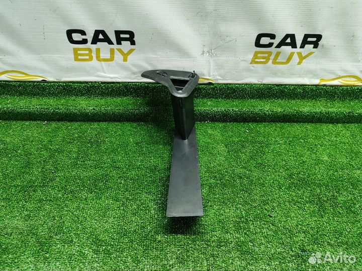 Водосток передний правый Mercedes-Benz C-class