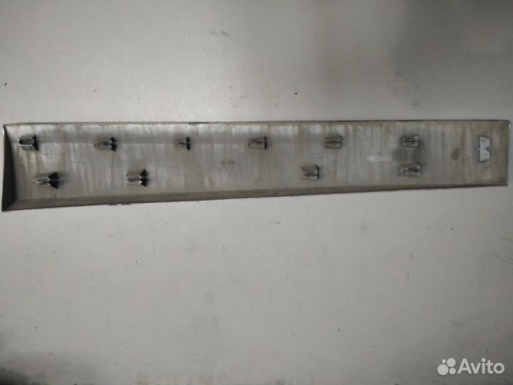 Накладка двери передней левой Renault Scenic 3