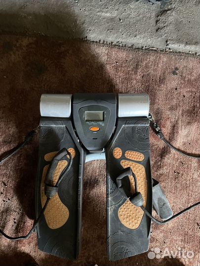 Детская ванночка для купания, тренажер