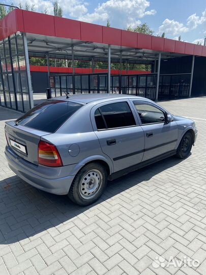 Opel Astra 1.4 МТ, 2004, битый, 237 000 км