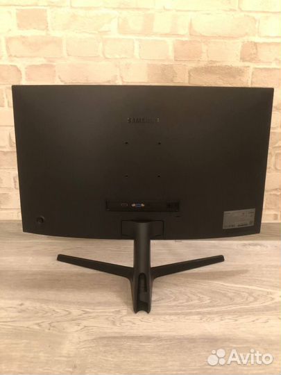 Монитор samsung C27R500FHI