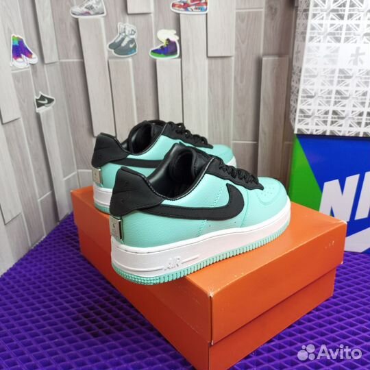 Кроссовки nike женские