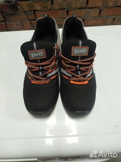 Спецобувь кроссовки