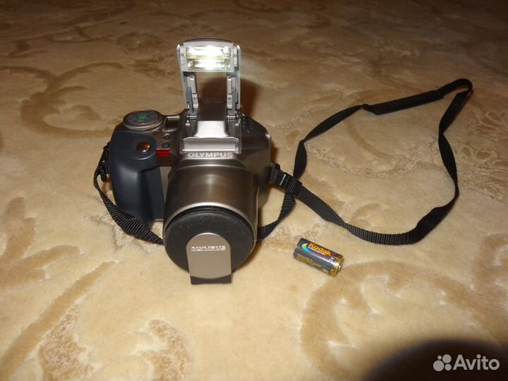 Зеркальный пленочный фотоаппарат olimpus