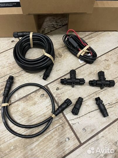 Lowrance nmea 2000 starter KIT