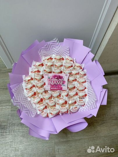 Съедобный букет из конфет рафаэлло в день рождения