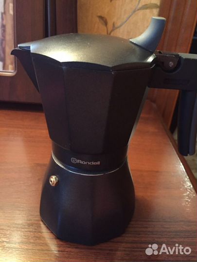 Гейзерная кофеварка