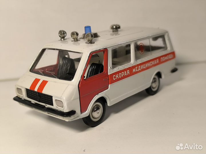 Модель раф 22031, Скорая, СССР, А27, 1:43