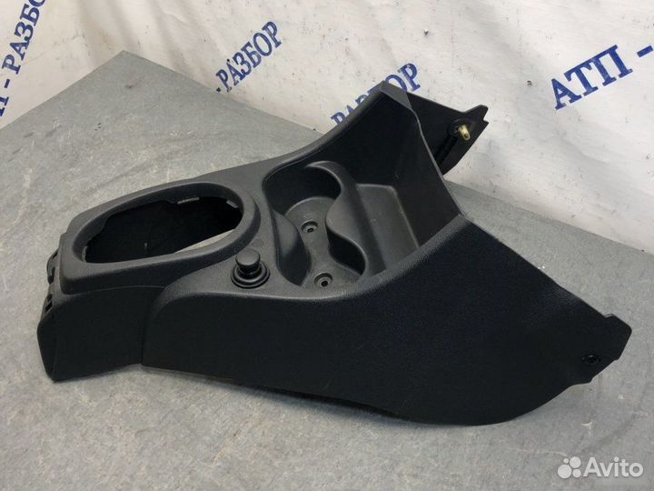 Накладка центральной консоли Nissan Almera G15