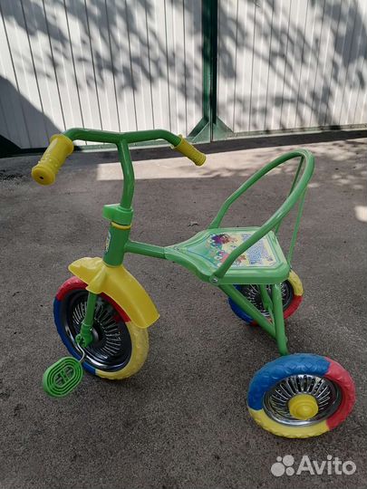 Трехколесный велосипед новый