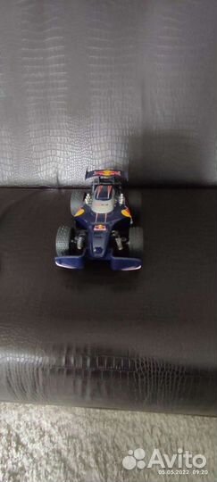 Машина на радиоуправлении гоночная