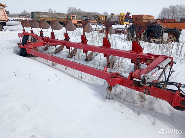 Плуг оборотный