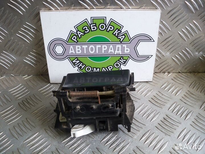 Пепельница передняя Nissan Maxima A32 1995г