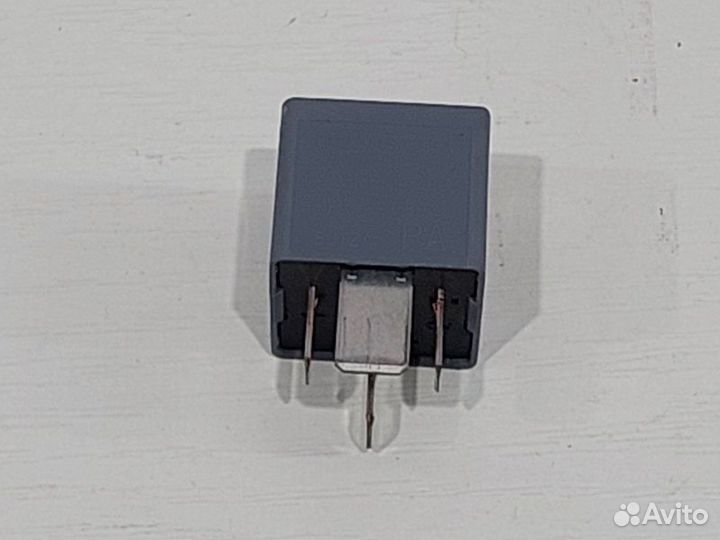 Реле Land Rover Range Rover Sport 2 L494