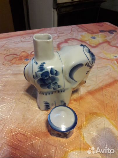 Чайница Гжель