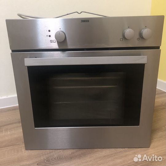 Встраевымый духовой газовый шкаф zanussi