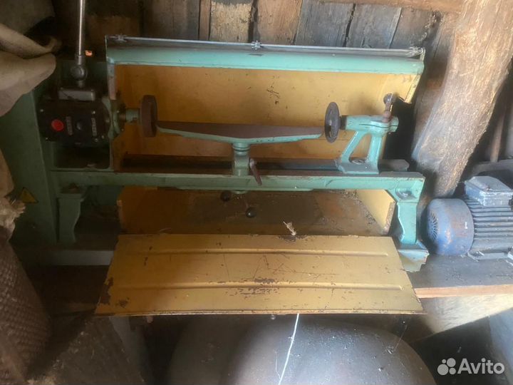 Токарный станок по дереву