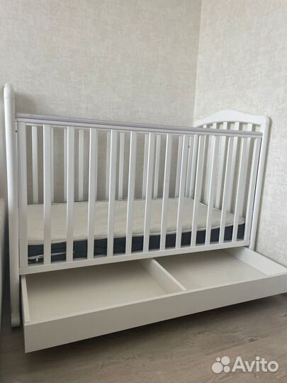 Детская кроватка