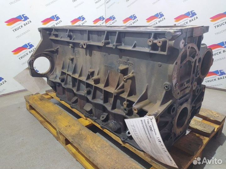 Блок цилиндров двигателя