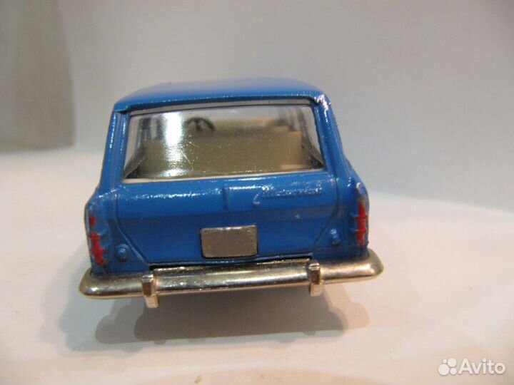 Москвич 426 А3 без ми. Капот три зажима