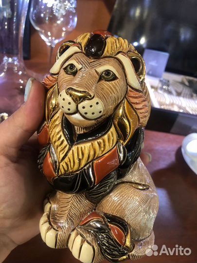 De Rosa Статуэтка Лев сидячий 12х17 см керамика, э