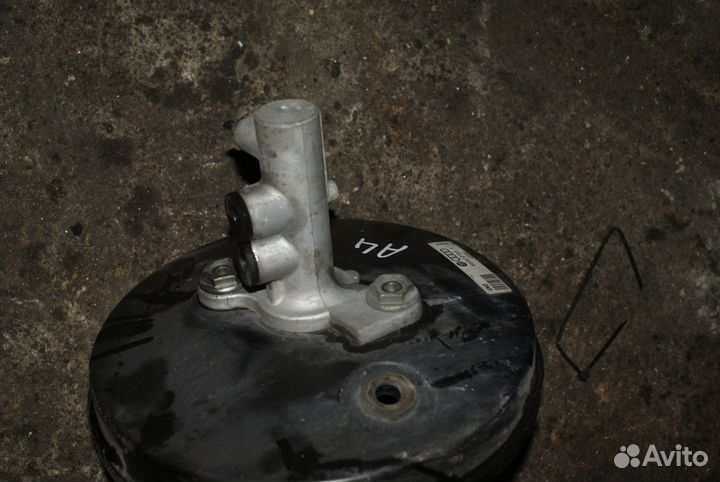 Главный тормозной цилиндр Audi A4 B5 8D