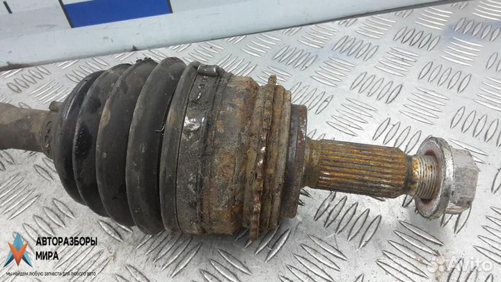 Полуось передняя правая (приводной вал, ШРУС)